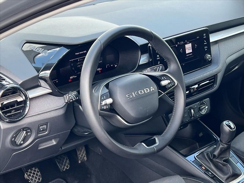 Škoda Fabia 1,0 MPi 59kW SELECTION  IV. - fotka 10 z 23
