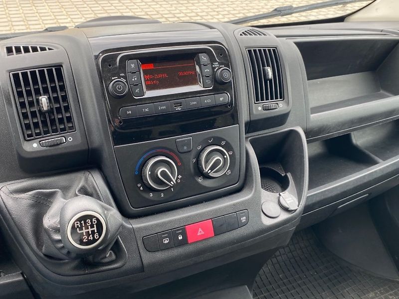 Opel Movano (2024) Van 3500 L3 H2 2,2CDTI - fotka 15 z 26