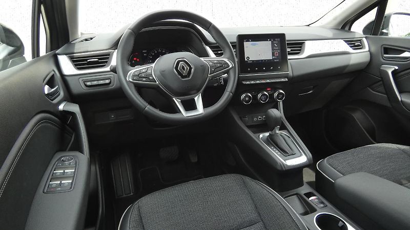 Renault Captur 1,3  TCe 140 Techno EDC - fotka 5 z 22