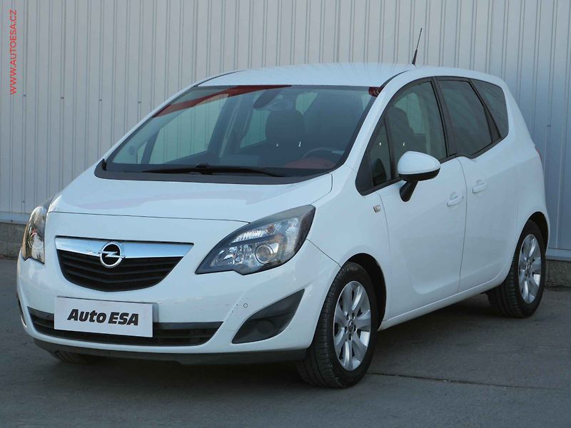 Opel Meriva (2013) 1.7 CDTi, 1.maj,ČR, servis - fotka 3 z 21