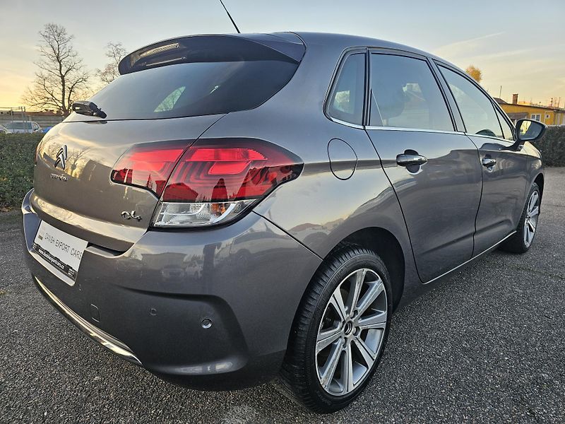 Citroën C4 (2016) 1.2 81kW SHINE,81 000 KM !!! - fotka 8 z 47