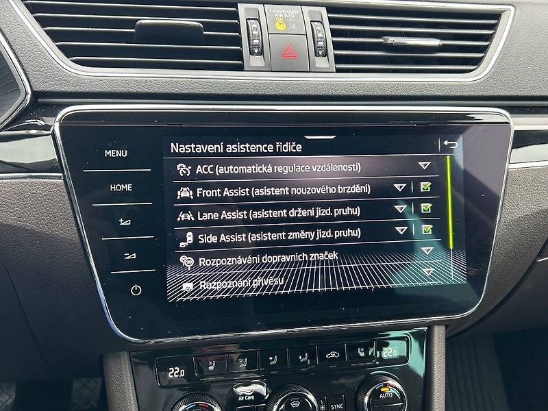 Škoda Superb L&K 4x4 7DSG 2,0TDI - fotka 18 z 29