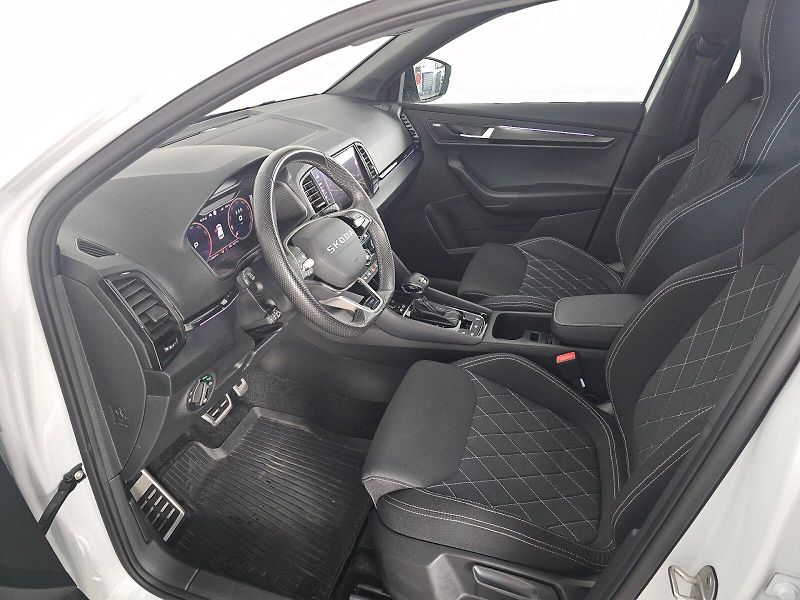 Škoda Karoq (2025) 2.0TSi 140kW 4x4 SPORTLINE TAŽ - fotka 6 z 32