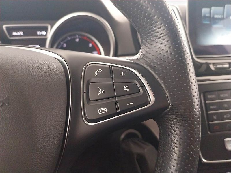 Mercedes-Benz GLE (2016) 350 d - fotka 22 z 24