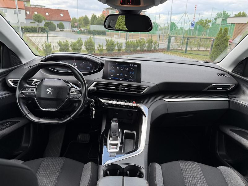 Peugeot 3008 (2018) 1.6 PureTech 133 kW/tažné - fotka 15 z 22