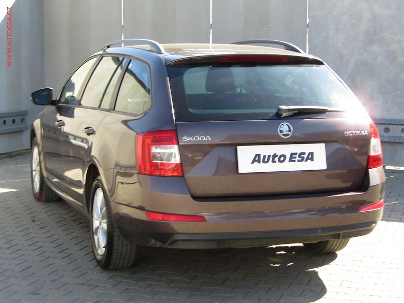 Škoda Octavia (2014) 1.6 TDi, Style, bixen - fotka 6 z 20