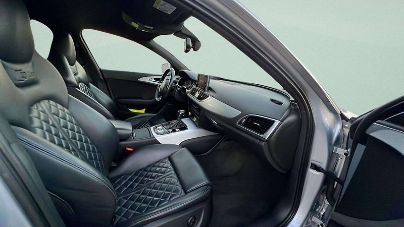Audi A6 Avant 3.0 TDI Biturbo 4x4 (235 - fotka 23 z 32