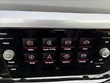 Volkswagen Polo 2,0 GTI VIRTUÁL KEYLESS - náhled 27