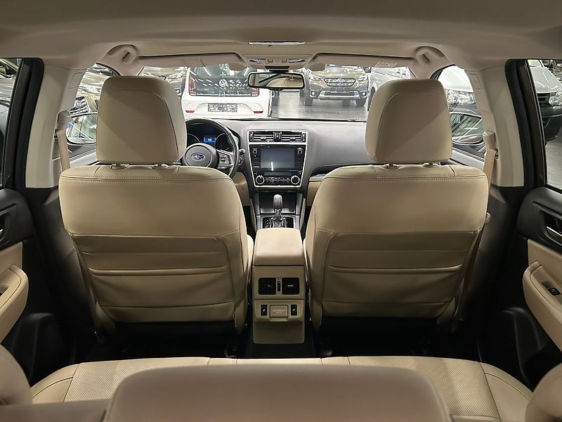 Subaru Outback (2018) 2.5 Executive 2018 | Záruka - fotka 25 z 63