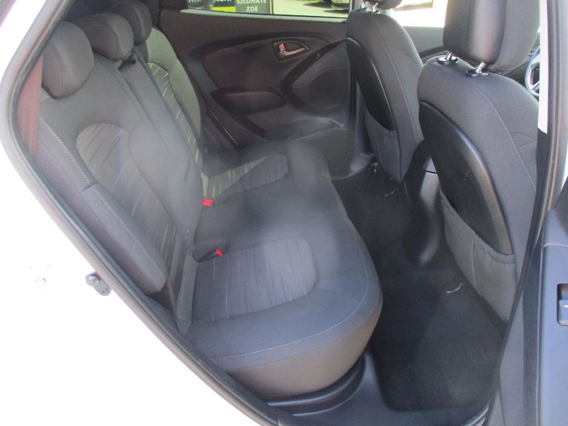 Hyundai ix35 1.6 GDi 99kW FINAL BLUE DRIVE - fotka 28 z 46