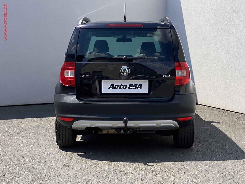 Škoda Yeti (2012) 2.0 TDi, Elegance, DSG, TZ - fotka 5 z 17