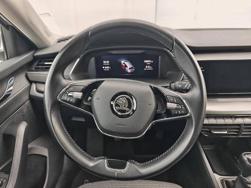 Škoda Octavia Ambition 6MP 2,0TDI - fotka 11 z 21