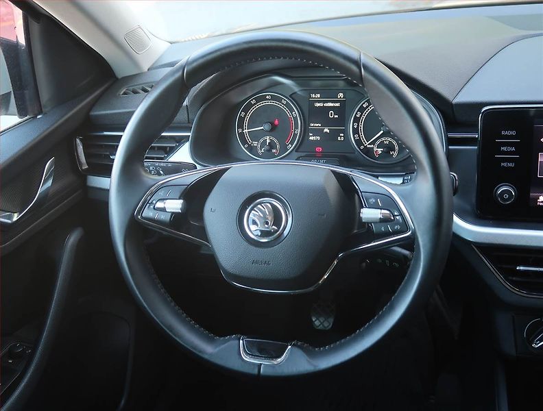 Škoda Scala (2022) Ambition 1.0 TSI, ČR,1.maj - fotka 15 z 23