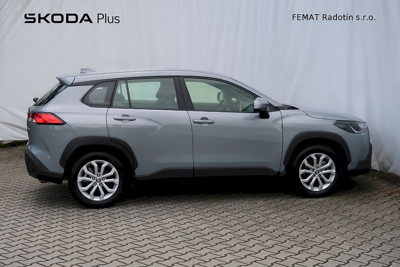 Toyota Corolla Cross (2024) Comfort Business 2,0 Hybrid 4x - fotka 3 z 28