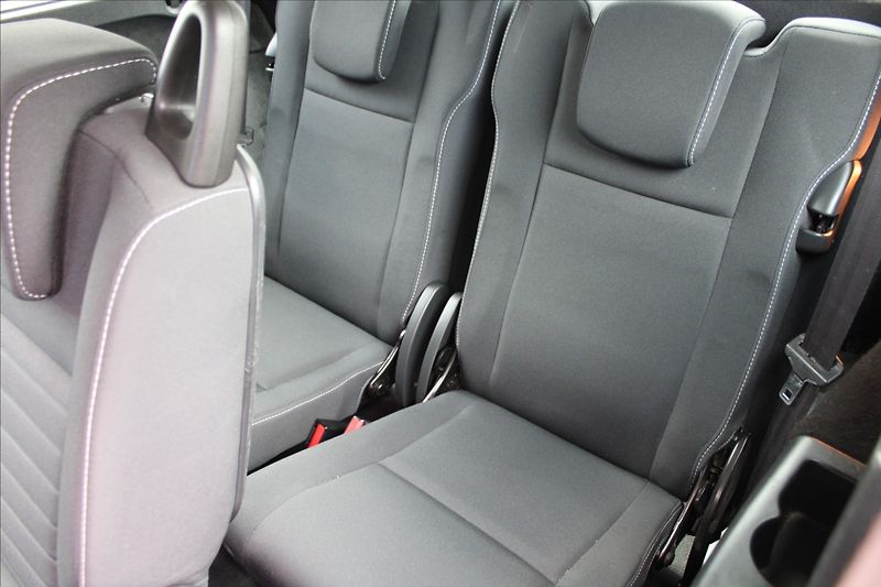 Renault Scénic 1,6 dCi  ČR,1.MAJ,7.MÍST,DPH - fotka 26 z 31
