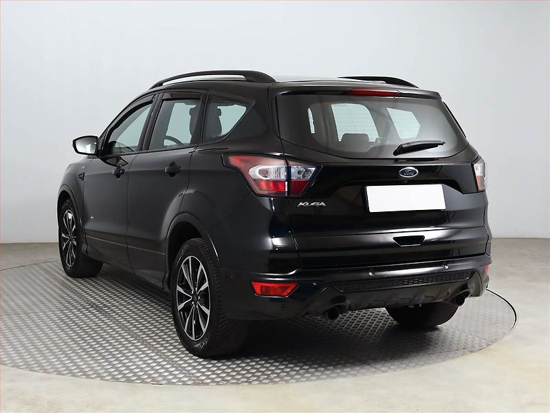Ford Kuga (2017) 2.0 TDCi, Automat, Serv.kniha - fotka 4 z 17