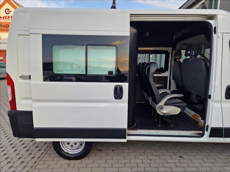 Citroën Jumper 2.2HDI L2H2 6-míst,ČR,1.Maj. - fotka 18 z 45