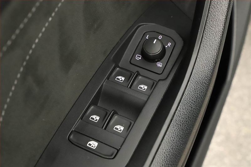 Škoda Kodiaq (2023) Sportline 2.0 TDI 4x4 - fotka 19 z 20