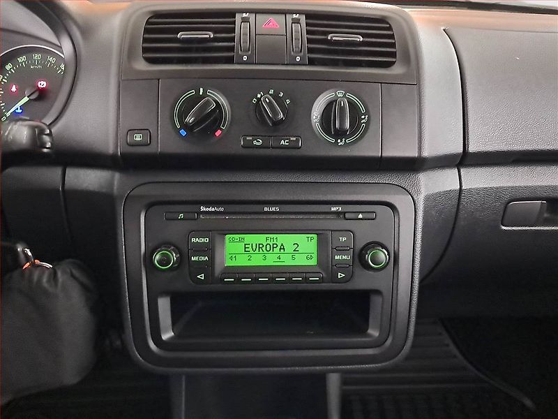 Škoda Fabia (2011) Ambition 1.2 TSI - fotka 12 z 16