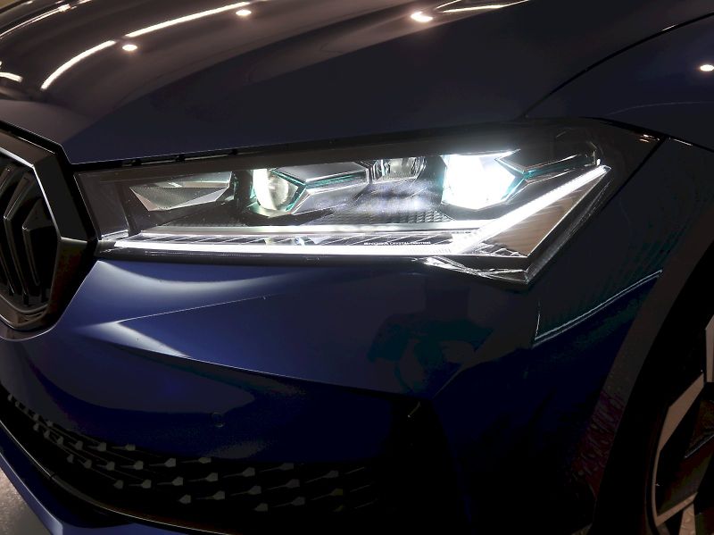 Škoda Superb (2025) SPORTLINE 2.0TDI 110KW DSG LED - fotka 10 z 47