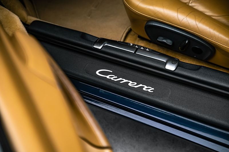 Porsche 911 911 Carrera 996 - fotka 15 z 19