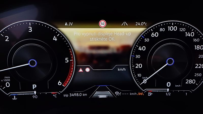 Volkswagen Touareg R-LINE TDI 210kW-ČR-NEHAV-DPH- - fotka 23 z 39