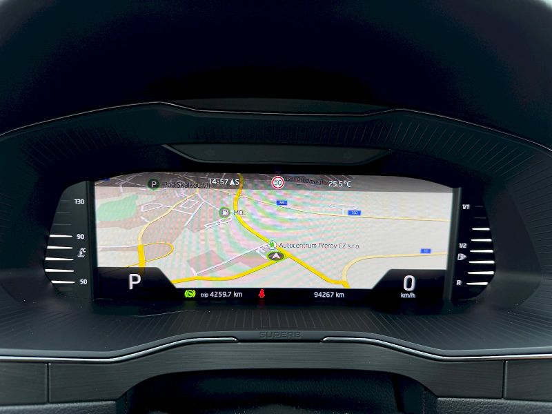 Škoda Superb (2023) 2.0 TDI 110kW DSG Style Plus - fotka 16 z 35