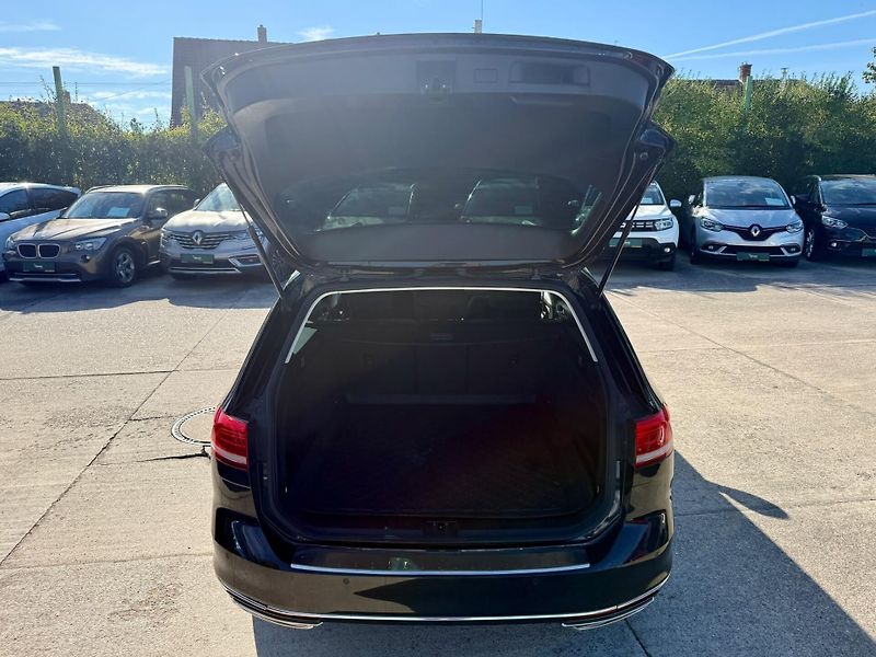 Volkswagen Passat - fotka 8 z 9