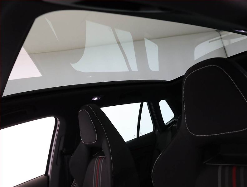 Škoda Kamiq (2025) 1.0 TSI, Monte Carlo - fotka 19 z 21