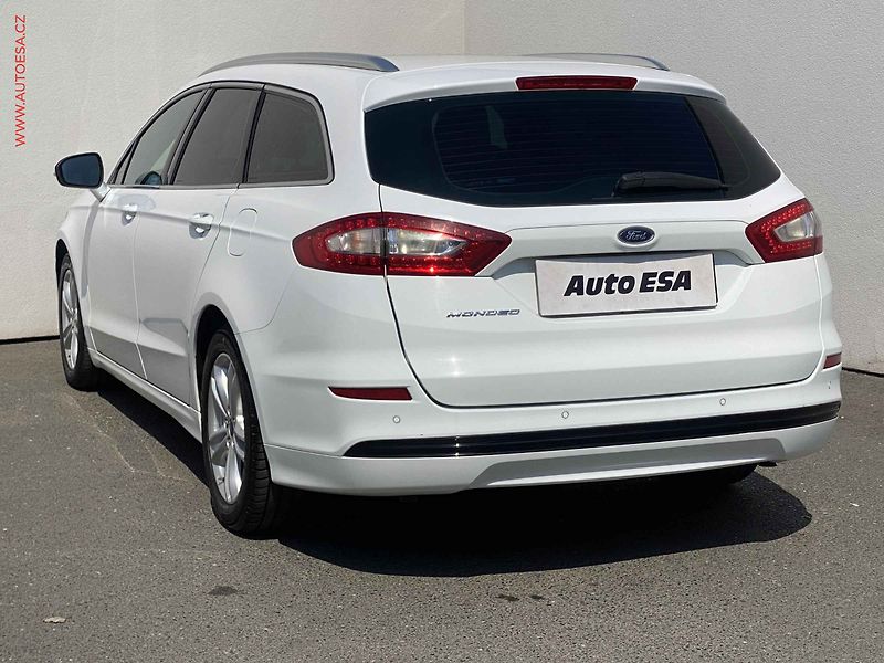Ford Mondeo (2015) 2.0 TDCi, ČR, LED, park.čidla - fotka 6 z 16
