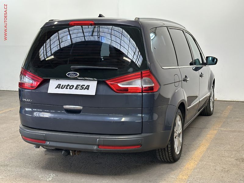 Ford Galaxy (2012) 2.0TDCi 7míst, AT, navi - fotka 6 z 21