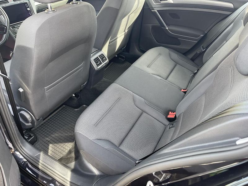Volkswagen Golf Variant 1.5 TSi 110kW NEHAVAR-DPH-ČR ! - fotka 22 z 41