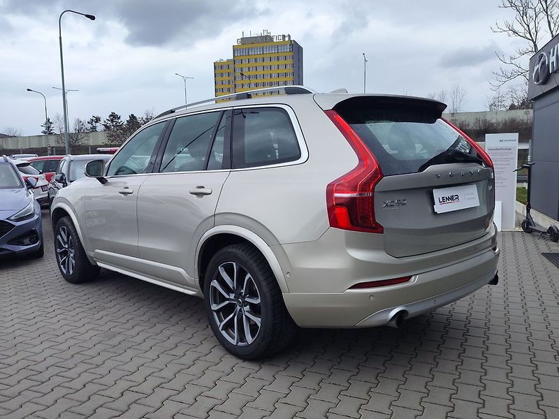 Volvo XC90 2.0 T6/235kW Momentum AWD ČR - fotka 7 z 35