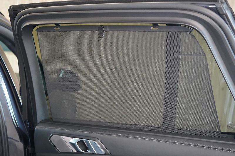 BMW X5 M50d, M Professional, Masáž - fotka 52 z 57