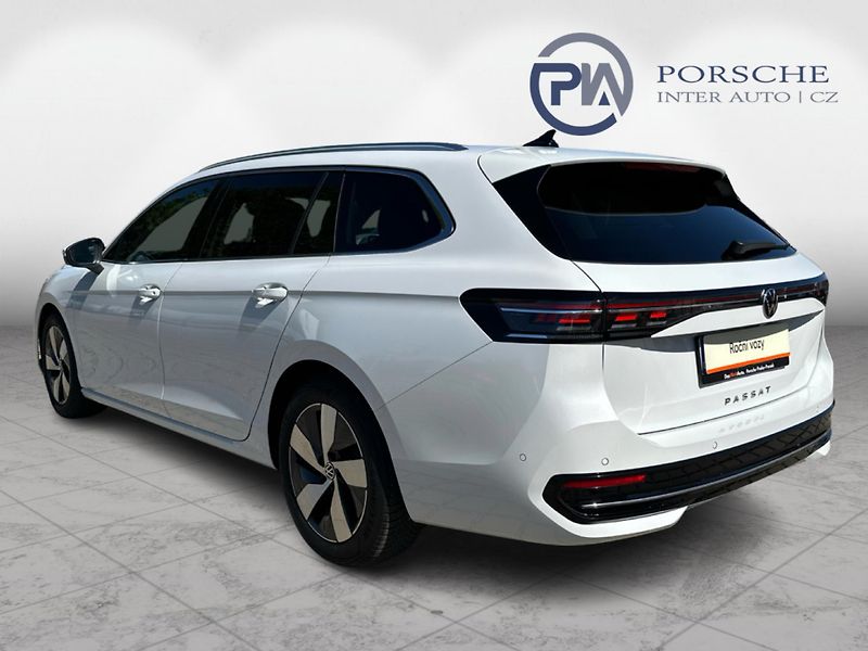Volkswagen Passat Elegance 2,0 TDI 110 kW - fotka 4 z 23
