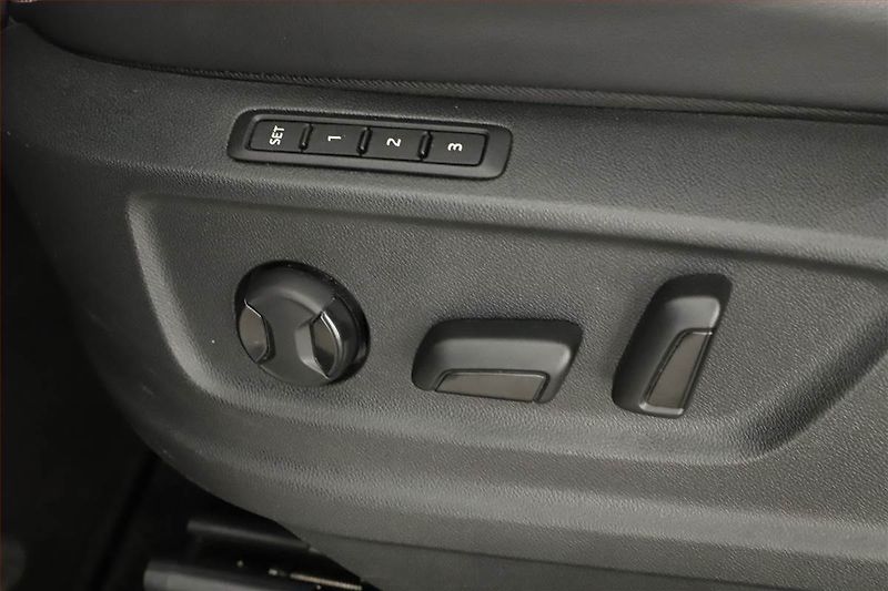 Škoda Kodiaq (2023) Sportline 2.0 TDI 4x4 - fotka 18 z 20