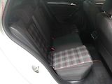 Volkswagen Golf (2017) 2.0 TSi, LED, park.čidla - náhled 11