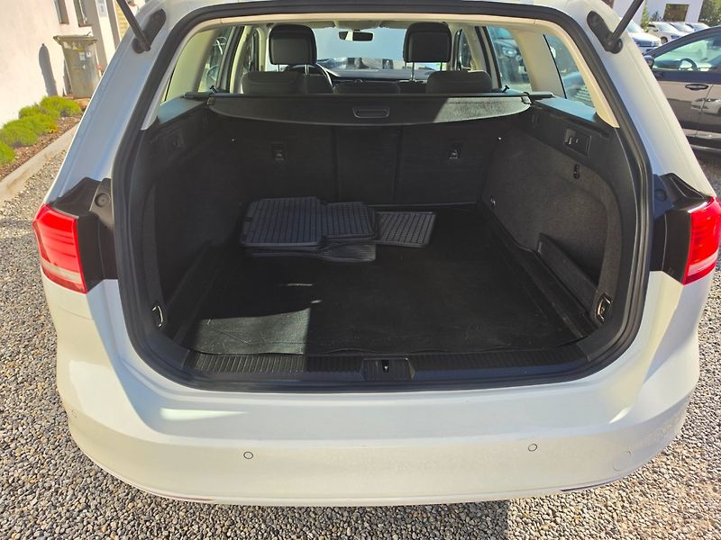 Volkswagen Passat (2015) 2.0 TDI Navi, TOP STAV - fotka 13 z 30