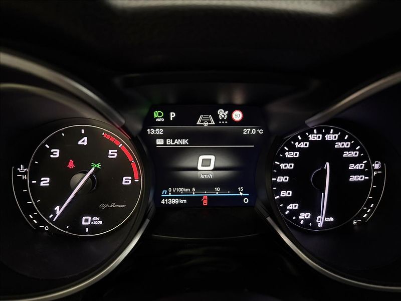 Alfa Romeo Stelvio VELOCE 154kW Q4 - fotka 17 z 44