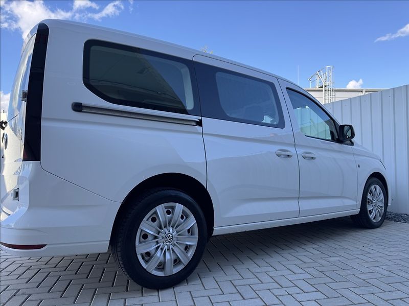 Volkswagen Caddy 2,0 TDI MAXI 7míst DPH 1maj ČR - fotka 17 z 50