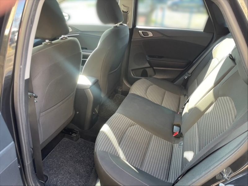 Kia Ceed 1,0 T-GDI 88 Top - fotka 8 z 11