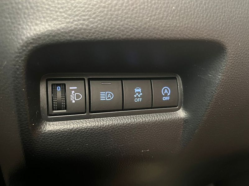 Toyota Aygo X 1.0 VVT-i 53 kW - fotka 17 z 50