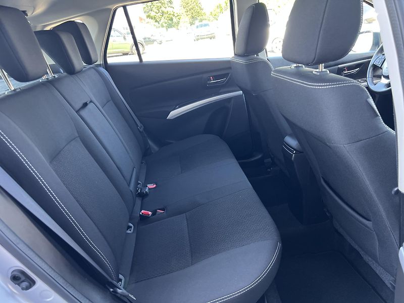 Suzuki SX4 S-Cross 1.4BJet 4x4 KLIMA KAMERA  - fotka 30 z 41