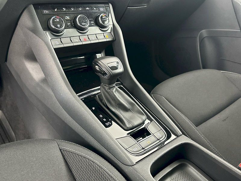Škoda Karoq (2024) DSG 1.5TSI 110kW Selection Fre - fotka 18 z 29