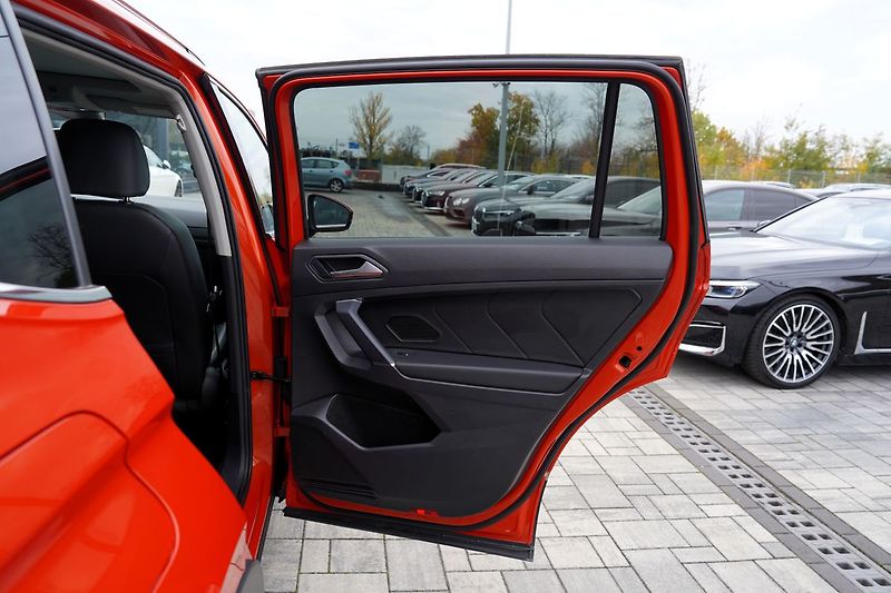 Volkswagen Tiguan Allspace 2.0 TSI 4Motion/DSG/Highline - fotka 25 z 48
