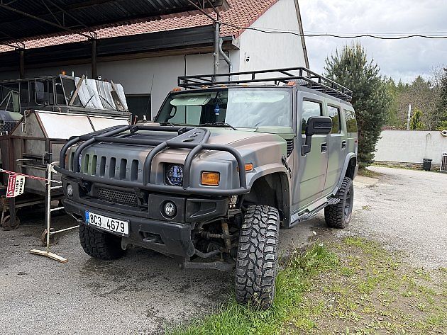 Karel Macků sbírá vojenskou techniku i veterány už nejméně tři dekády., zdroj: Deník/Jana Urbanová