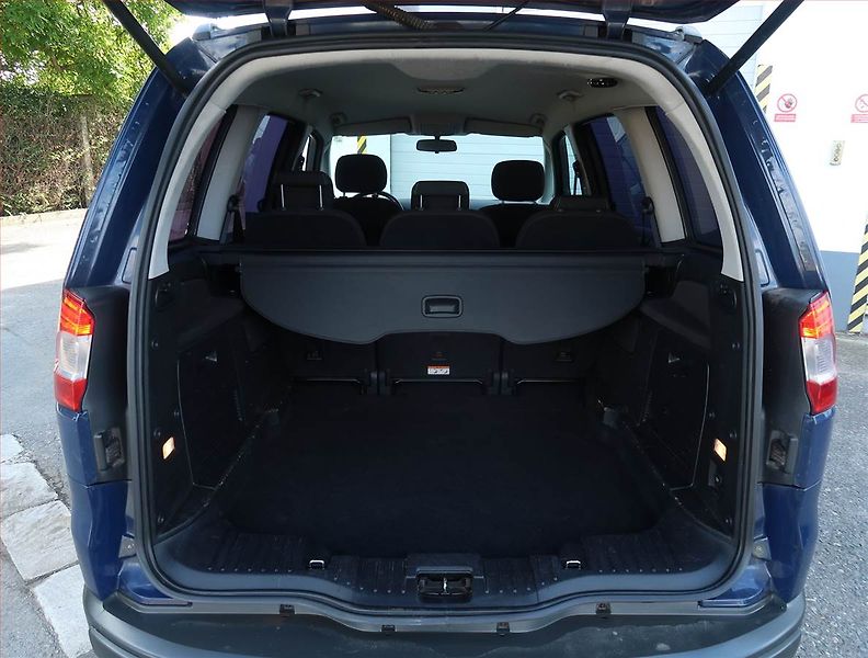 Ford Galaxy (2011) 2.0, Tempomat - fotka 13 z 16