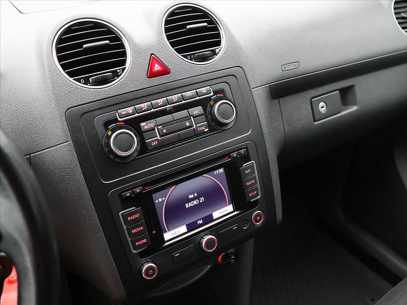 Volkswagen Caddy 1,2 TSI Cup 1.Maj Navi Tažné - fotka 20 z 30