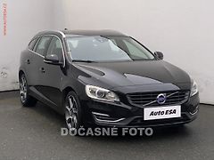 Volvo V60 (2016) 2.0 D4, Ocean Race, AT - fotografie inzerátu