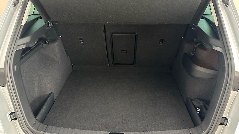 Škoda Karoq 2.0 TDI DSG 4x4 Style - fotka 17 z 28